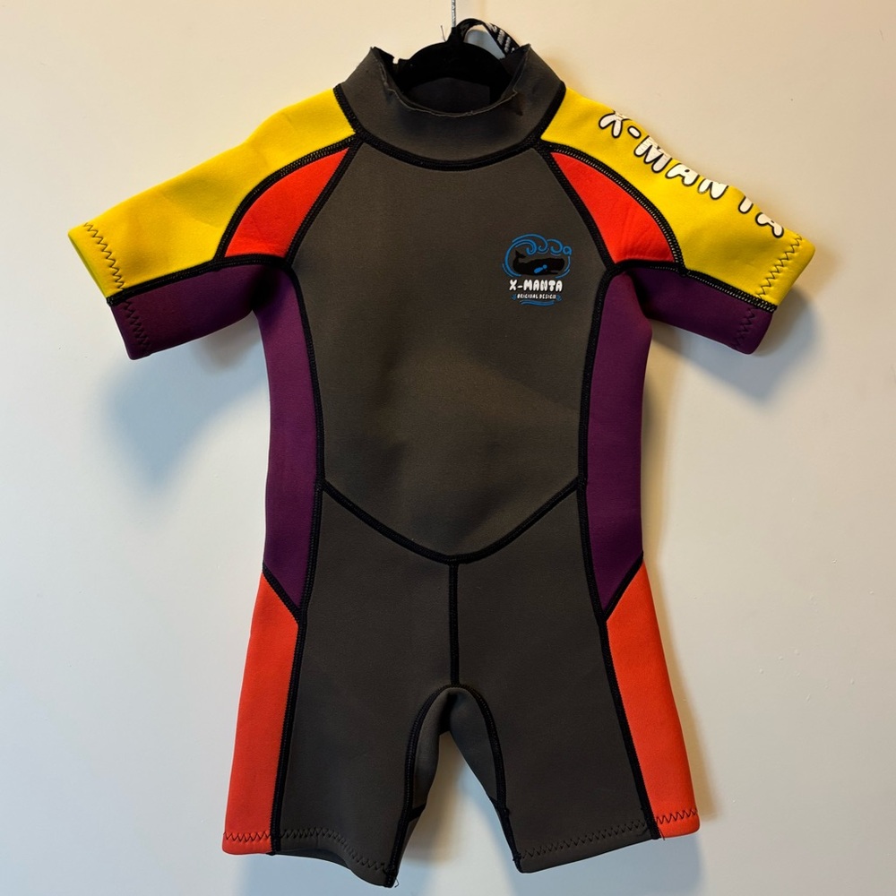 X-Manta Dive & Sail Wetsuit Kid Size Medium Short Sleeve Shorty Surf Swim